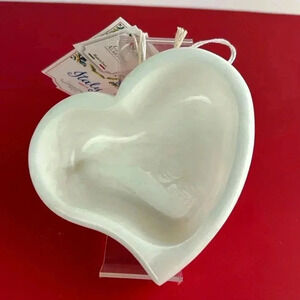 ALABASTER HEART SHAPED TRINKET DISH NWT ITALY